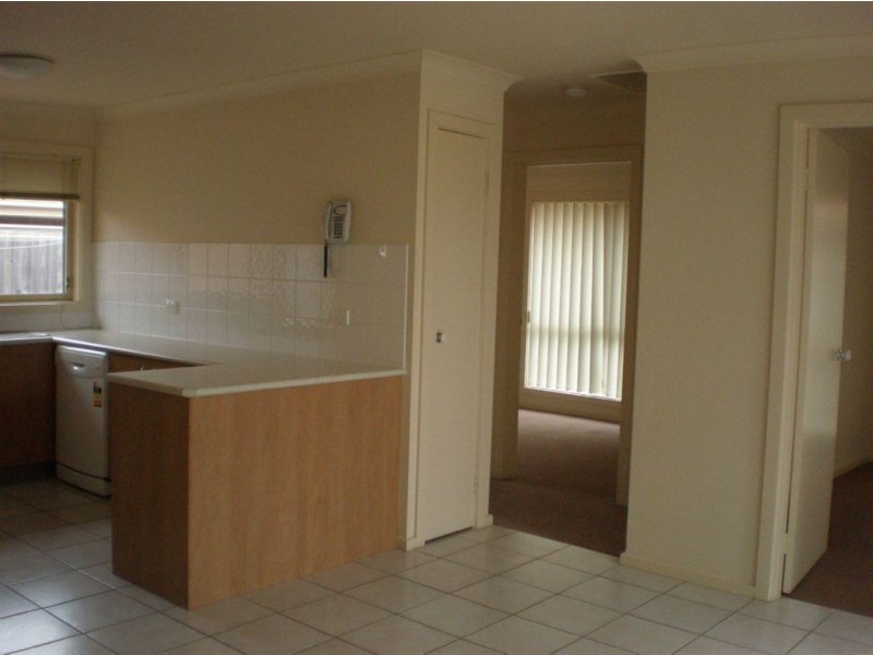 21/4 Paydon Way, Hampton Park VIC 3976