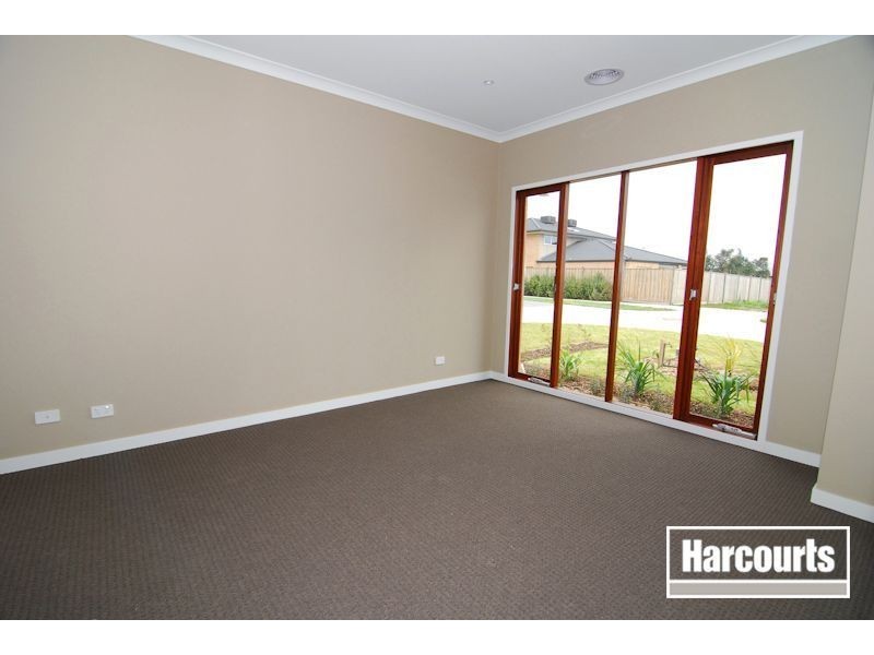 1026 She Oak Place, Cranbourne North VIC 3977