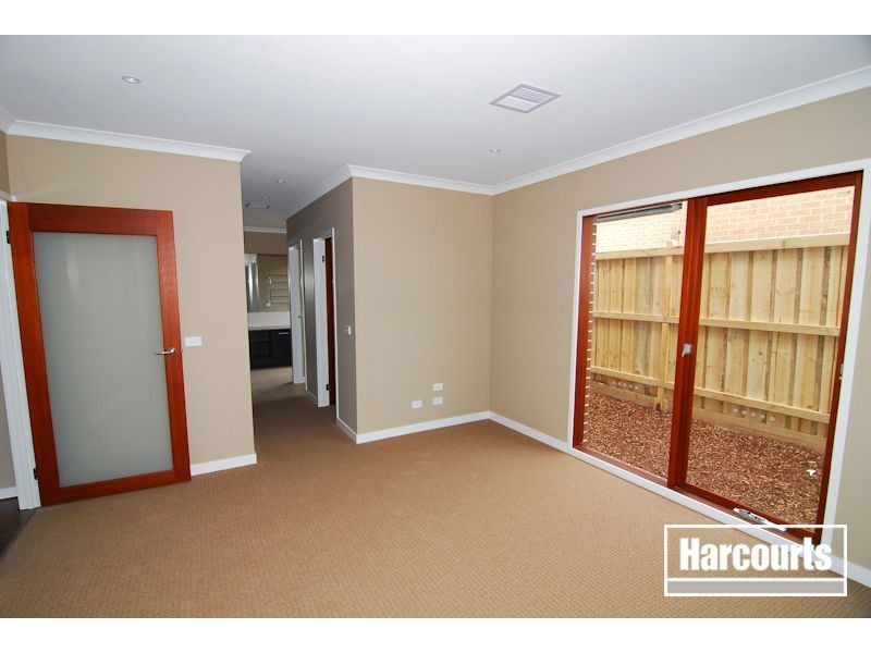 1028 Nature Circuit, Cranbourne North VIC 3977