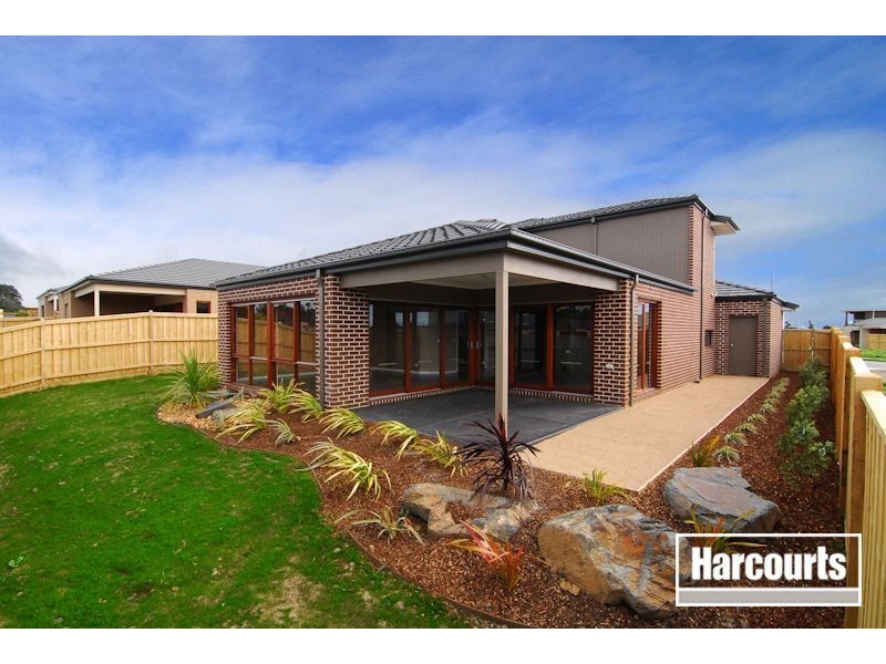 1028 Nature Circuit, Cranbourne North VIC 3977