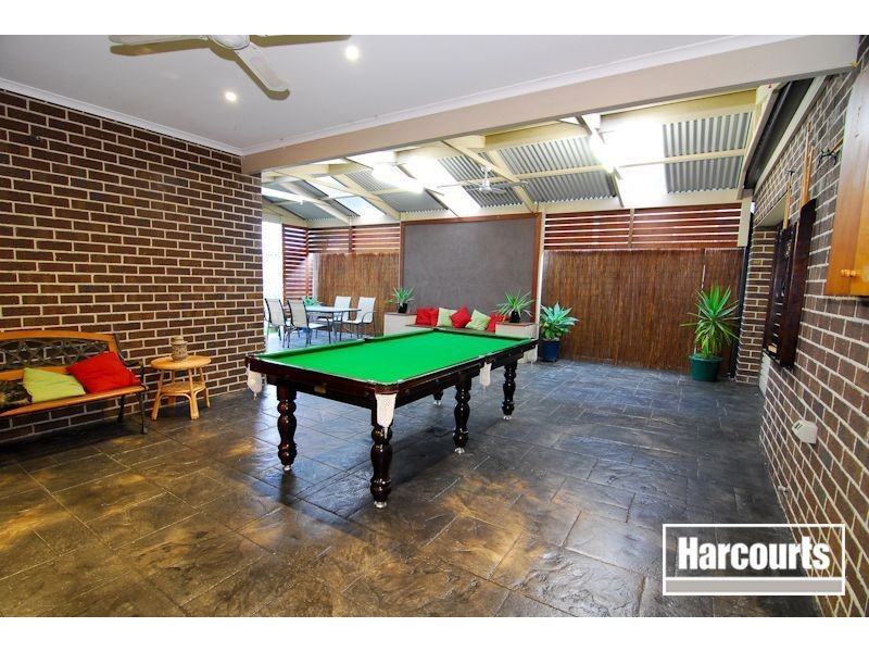 36 Bronson Circuit, Cranbourne North VIC 3977