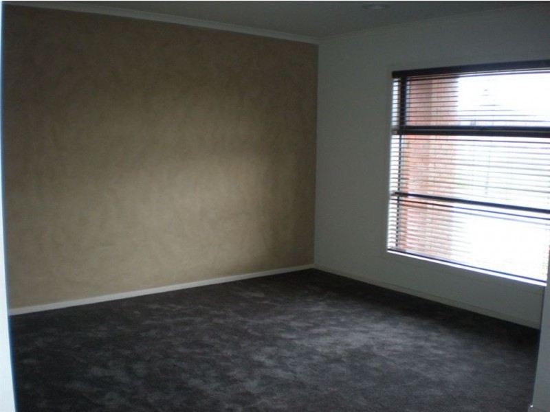 17 Tenterfield Drive, Narre Warren South VIC 3805