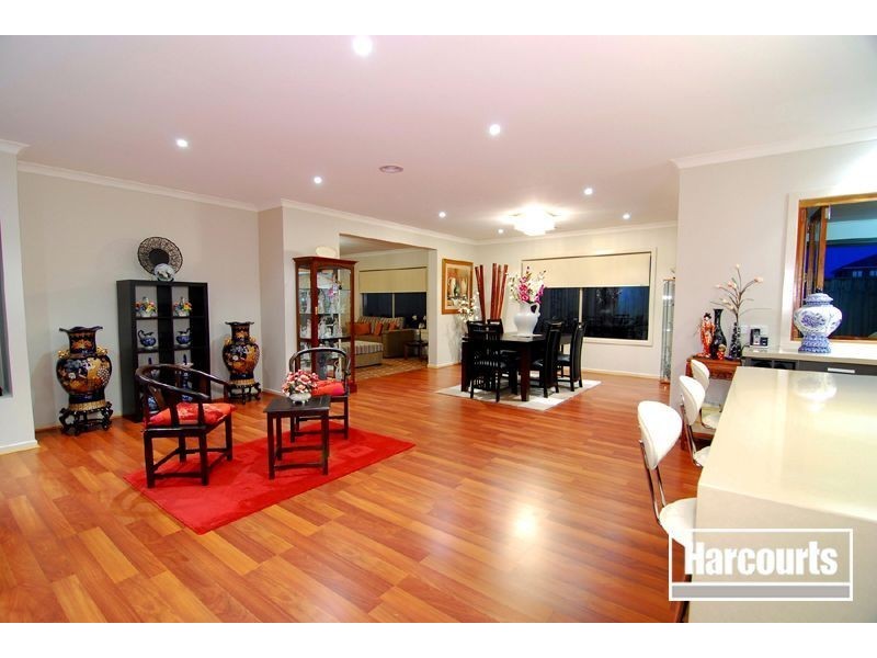 34 Vert Avenue, Narre Warren South VIC 3805