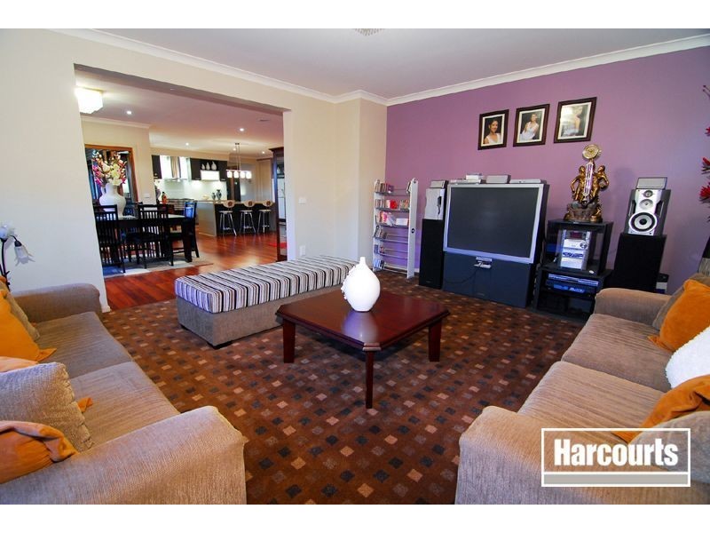 34 Vert Avenue, Narre Warren South VIC 3805