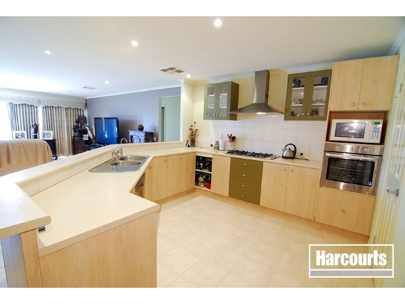 727 Glasscocks Road, Narre Warren South VIC 3805