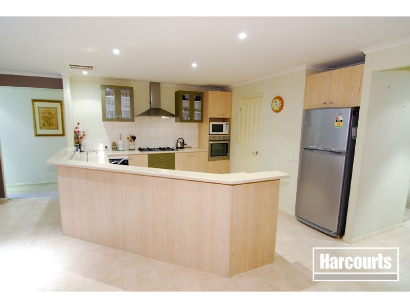 727 Glasscocks Road, Narre Warren South VIC 3805