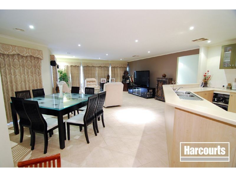 727 Glasscocks Road, Narre Warren South VIC 3805