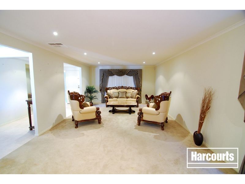 727 Glasscocks Road, Narre Warren South VIC 3805