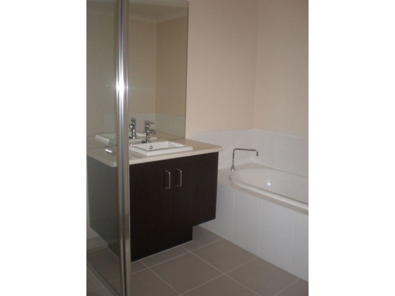 Lot 1061 Mannavue Boulevard, Cranbourne North VIC 3977