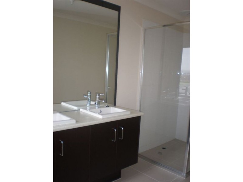 Lot 1061 Mannavue Boulevard, Cranbourne North VIC 3977