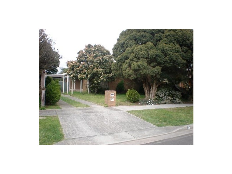 15 Briar Close, Narre Warren VIC 3805