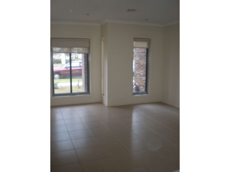 78 Mannavue Boulevard, Cranbourne North VIC 3977
