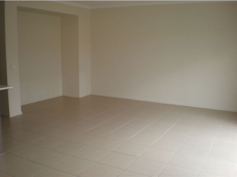 78 Mannavue Boulevard, Cranbourne North VIC 3977