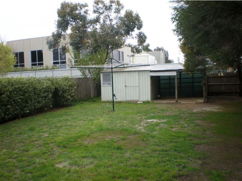 2/10 Shrives Road, Narre Warren VIC 3805