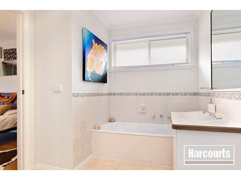 52A Lake View Drive, Narre Warren South VIC 3805