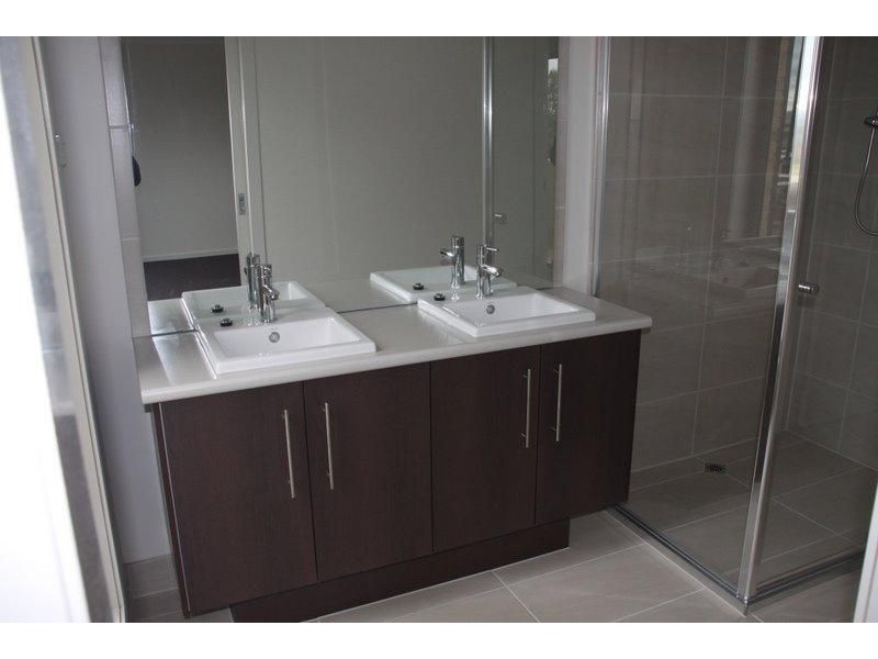 74 Mannavue Boulevard, Cranbourne North VIC 3977