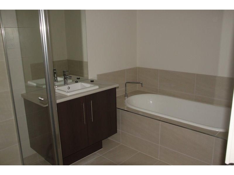 74 Mannavue Boulevard, Cranbourne North VIC 3977