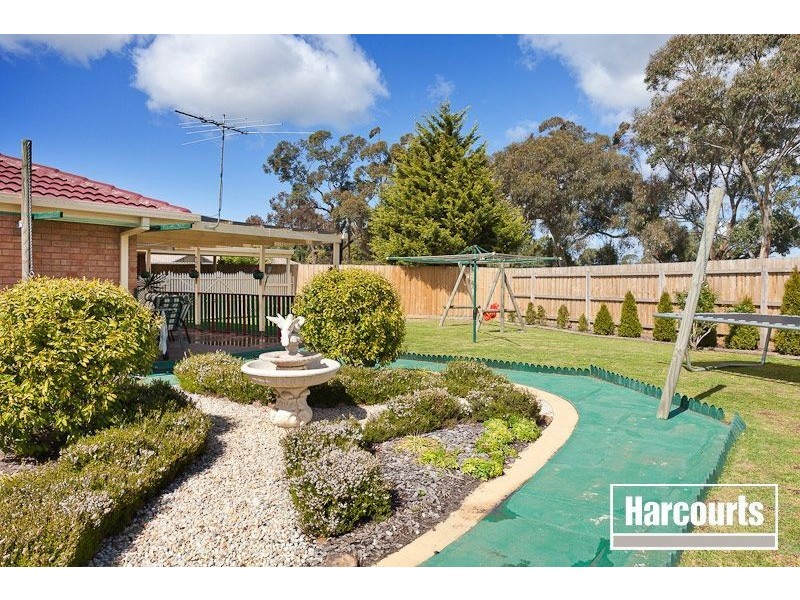 10 Yew Court, Cranbourne North VIC 3977