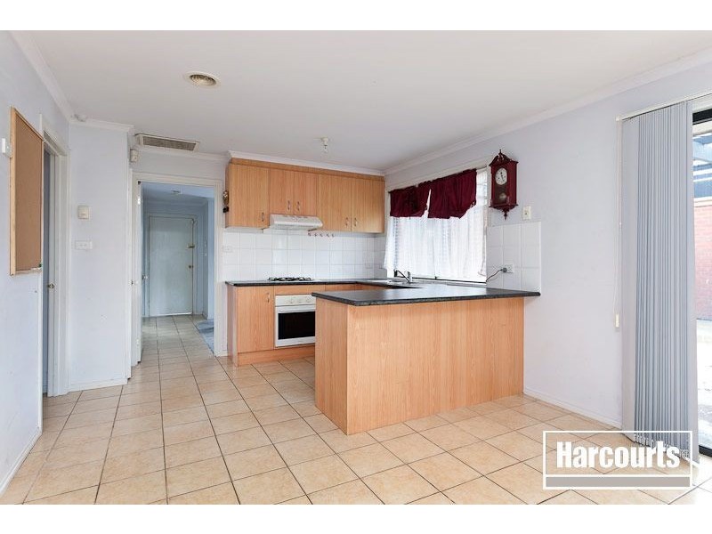 47 Glenaire Crescent, Cranbourne West VIC 3977