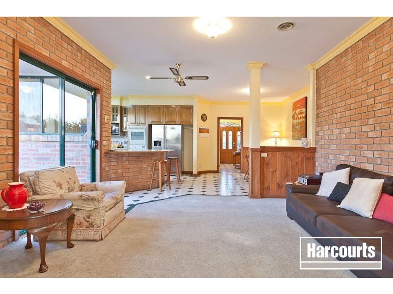 28 Fern Way, Narre Warren South VIC 3805