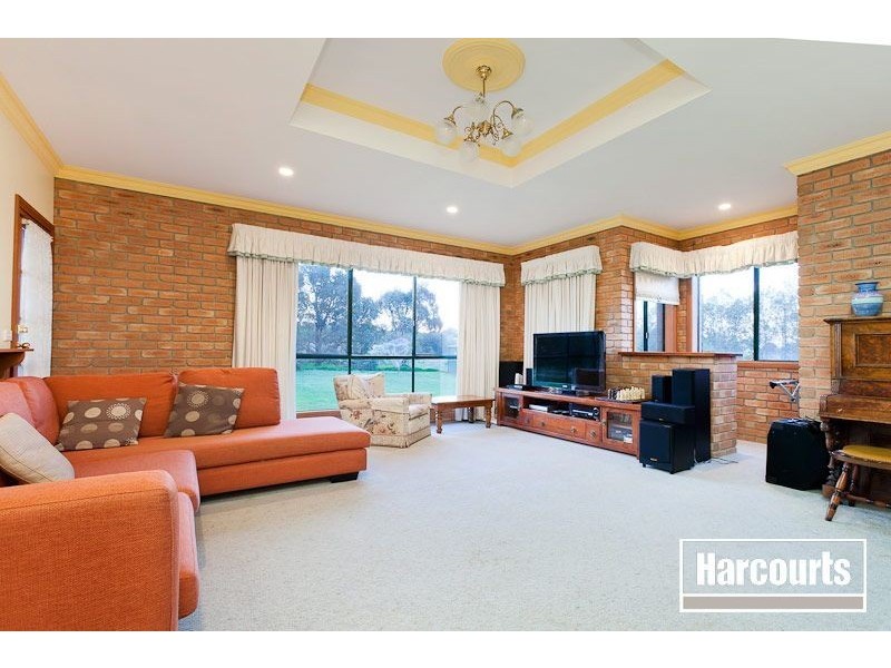 28 Fern Way, Narre Warren South VIC 3805