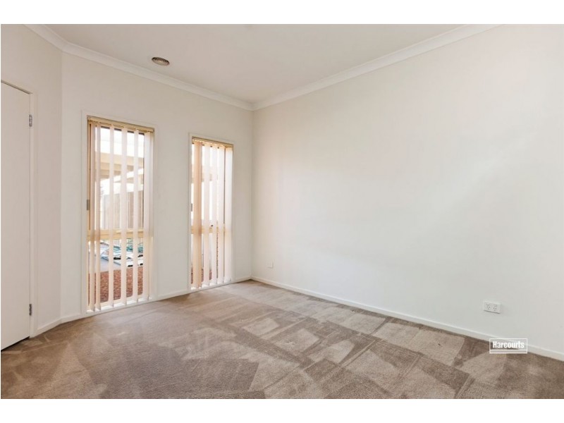 14 Gracehill Mews, Cranbourne VIC 3977