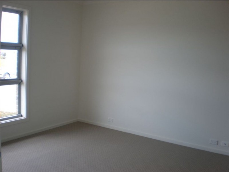 62 Aleppo Place, Cranbourne VIC 3977