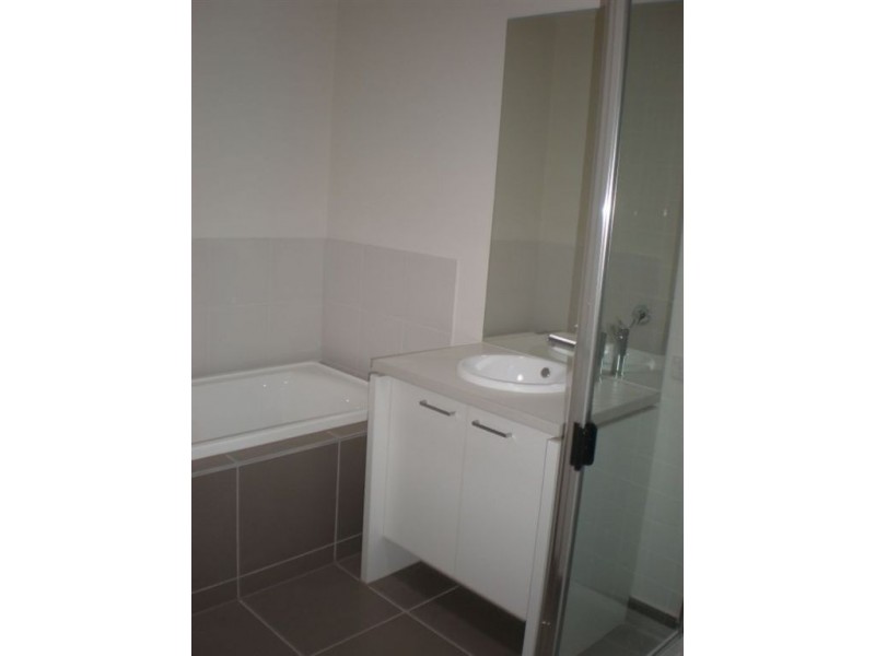 62 Aleppo Place, Cranbourne VIC 3977