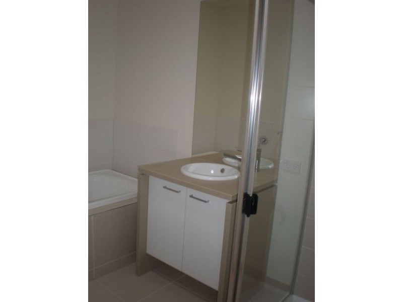 70 Aleppo Place, Cranbourne VIC 3977