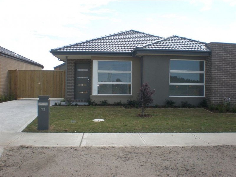 72 Aleppo Place, Cranbourne VIC 3977