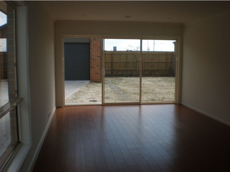 72 Aleppo Place, Cranbourne VIC 3977