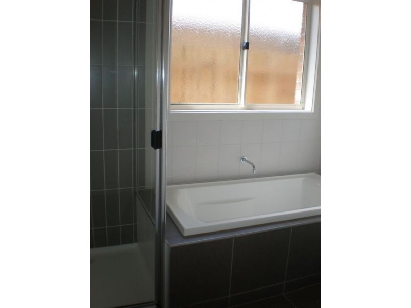 72 Aleppo Place, Cranbourne VIC 3977