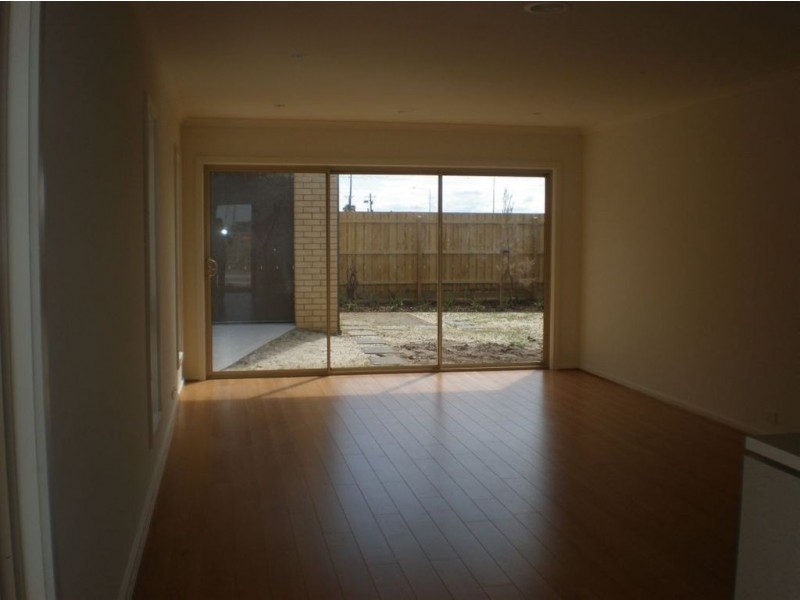 76 Aleppo Place, Cranbourne VIC 3977