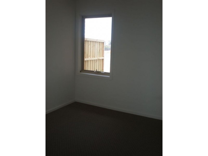 76 Aleppo Place, Cranbourne VIC 3977