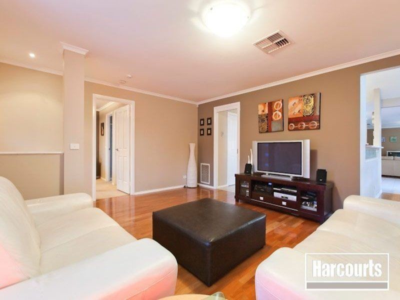 5 Kimbarra Drive, Berwick VIC 3806