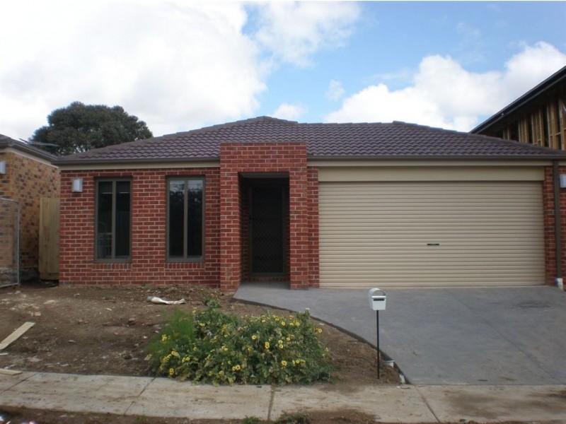 17 Chong Close, Berwick VIC 3806