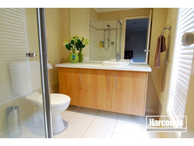 21 Violet Way, Cranbourne VIC 3977