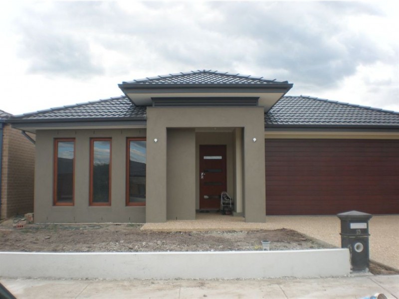 13 Aldous Place, Cranbourne North VIC 3977