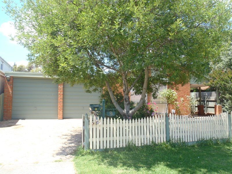 8 Quail Court, Narre Warren South VIC 3805