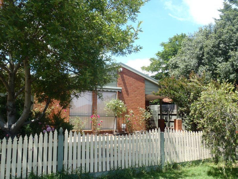 8 Quail Court, Narre Warren South VIC 3805