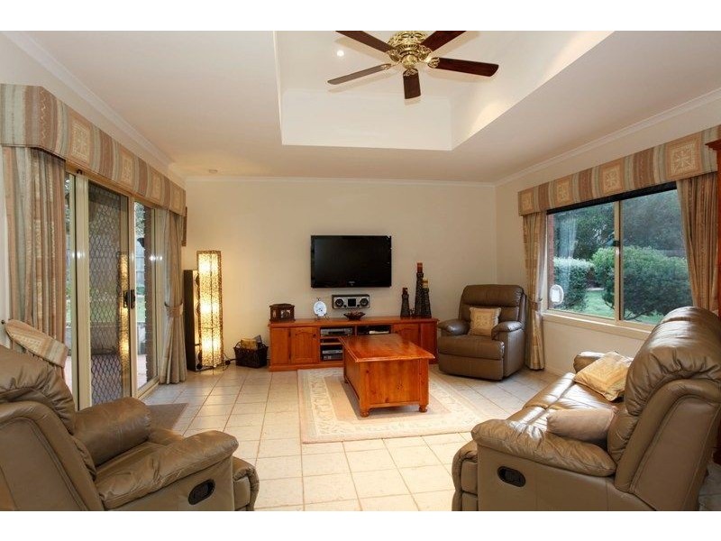 28 Highland Crescent, Narre Warren South VIC 3805