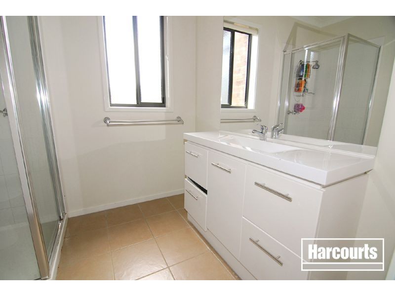 6 Vega Terrace, Cranbourne VIC 3977