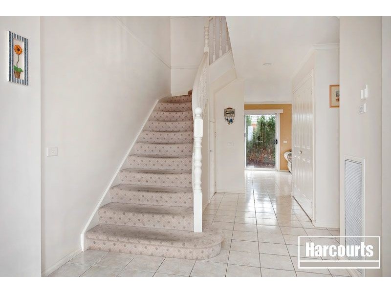 17 Hillrise Close, Narre Warren South VIC 3805