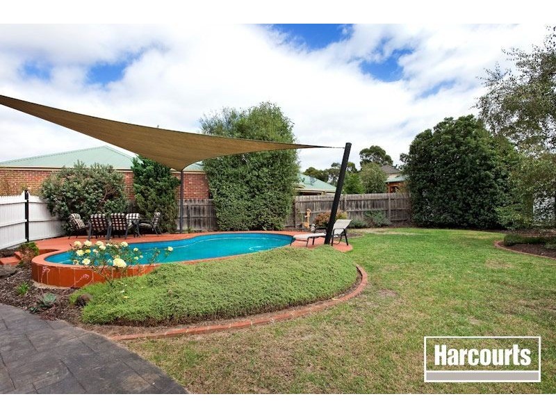 17 Hillrise Close, Narre Warren South VIC 3805