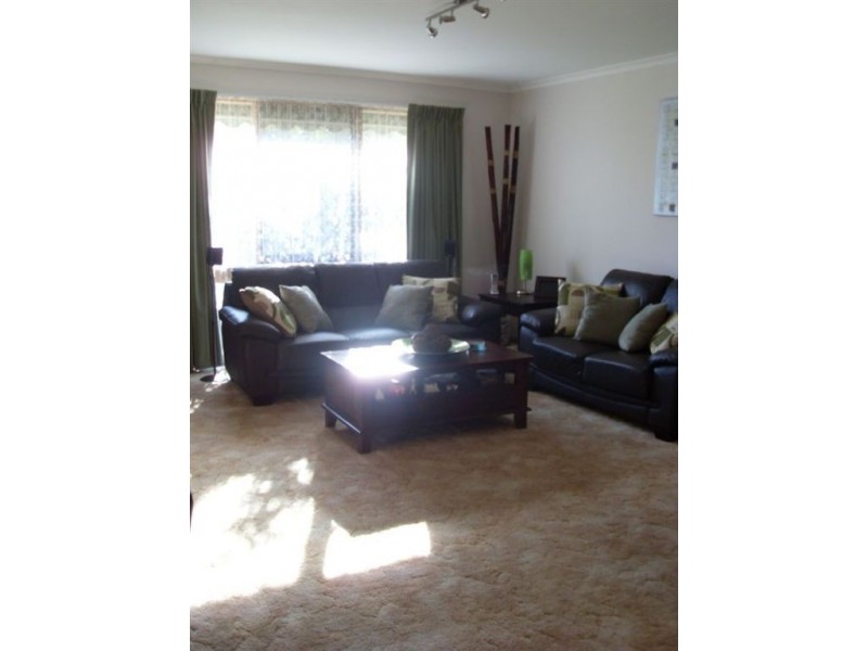 27/7-9 Denise Court, Narre Warren VIC 3805