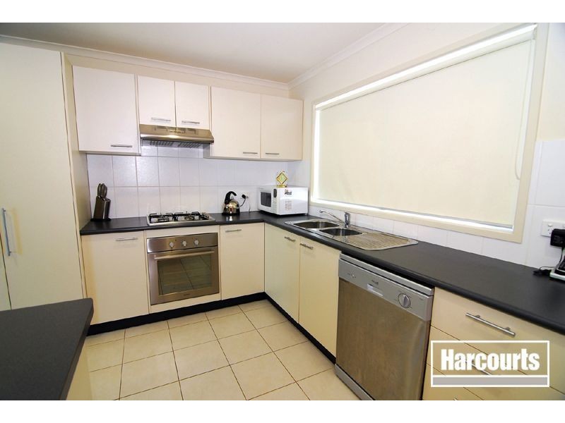 63 Phoenix Ave, Cranbourne East VIC 3977