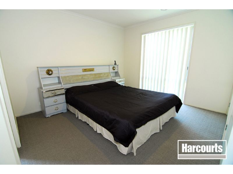 63 Phoenix Ave, Cranbourne East VIC 3977