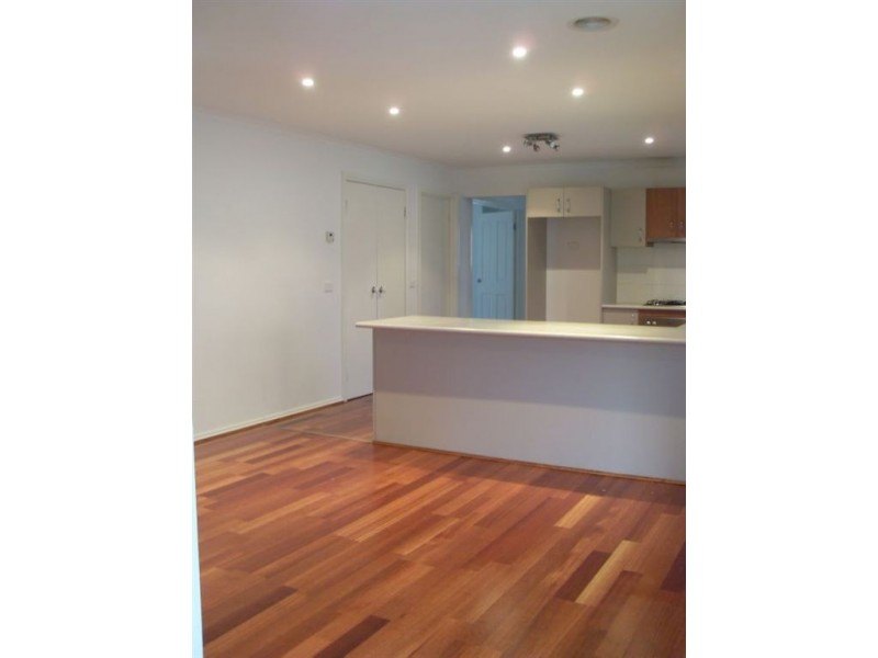 14 Broadleaf Way, Cranbourne VIC 3977