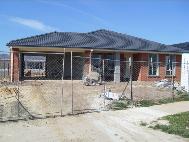23 Donohue Street, Cranbourne East VIC 3977