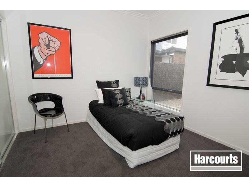 22 Nature Circuit, Cranbourne North VIC 3977
